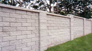 Non-Castellated Fence With Step-ups
