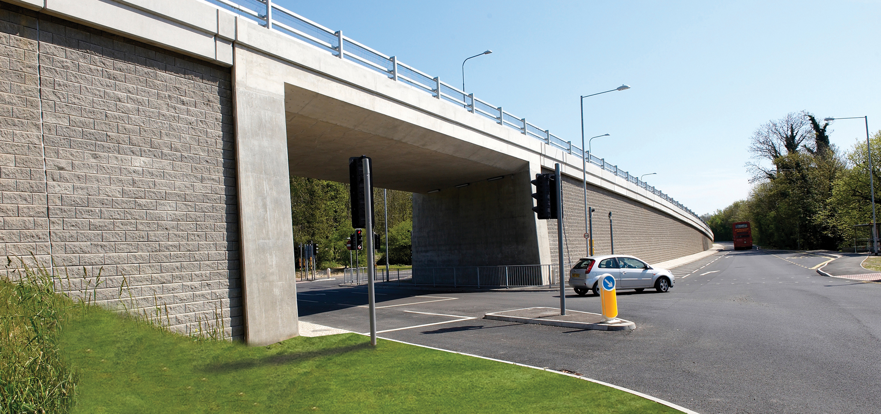 Building Curved Landscape Projects with Allan Block Walls