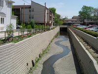 retaining wall water application